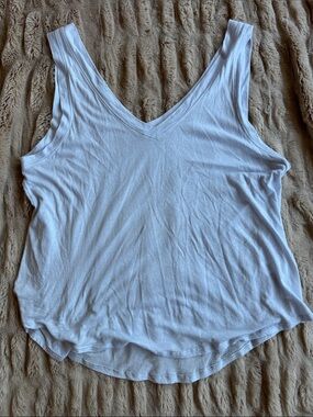 Beyond Yoga Light Blue V-Neck Tank Top